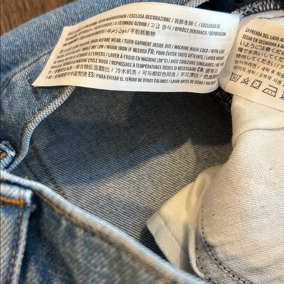 Abercrombie & Fitch Light Wash Distressed Boyfriend Jeans Curve Love Sz 4 - Picture 6 of 11